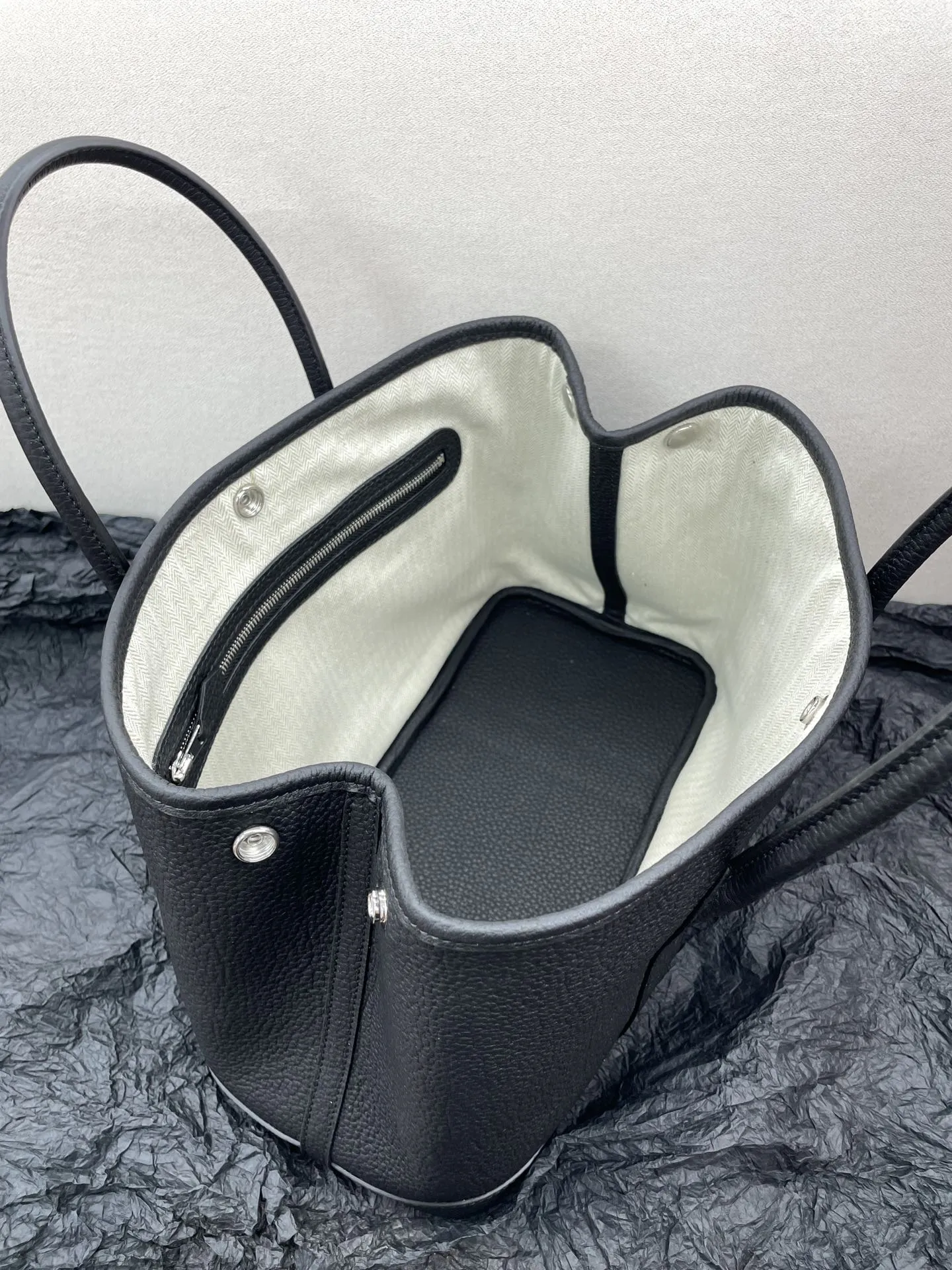 Alexel Calfskin Leather Tote Bag, Designer Bag, Italian Leather Party Bag, Classic Tote Bag, Bucket Bag, Must-have Leather Bag, Gift for Her