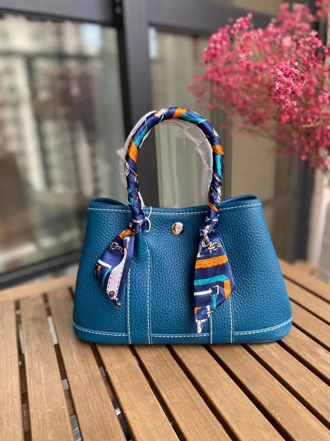 Alexel Pebbled Leather Shoulder Bag With Shoulder Strap, Designer Bag, Italian Leather Party Bag, Classic Tote Bag, Bucket Bag, Must-have Leather Bag, Gift for Her