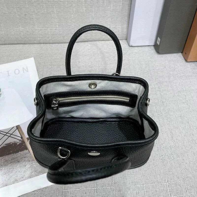 Alexel Pebbled Leather Shoulder Bag With Shoulder Strap, Designer Bag, Italian Leather Party Bag, Classic Tote Bag, Bucket Bag, Must-have Leather Bag, Gift for Her