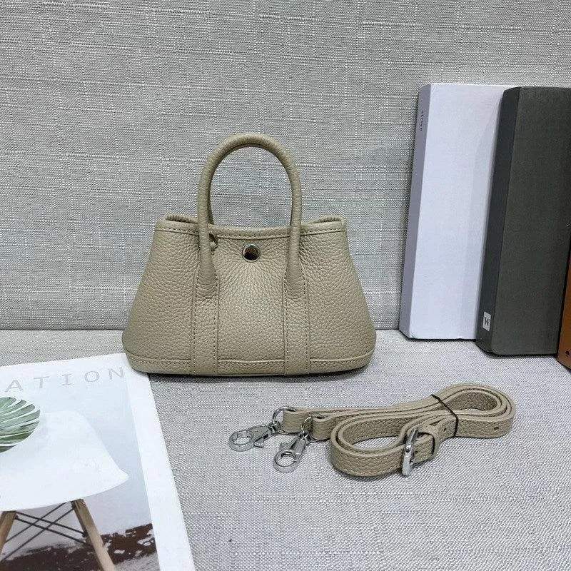 Alexel Pebbled Leather Shoulder Bag With Shoulder Strap, Designer Bag, Italian Leather Party Bag, Classic Tote Bag, Bucket Bag, Must-have Leather Bag, Gift for Her