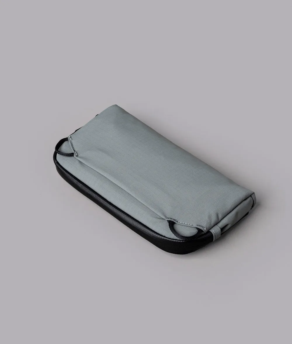 Alpaka Flight Pouch 1L