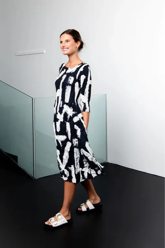 Alquema - ADC544-IN 3/4 Sleeve Smash Pocket Dress