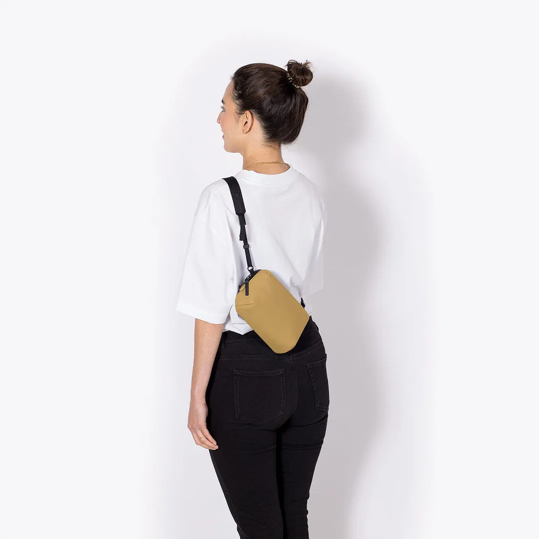 Ando Medium Bag 1.5L Sling Bags Clearance