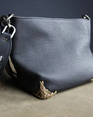 Black Womens Leather Bucket Shoulder Purse Womens Barrel Khaki Leather Handbag Shoulder Bag for Ladies cheap online