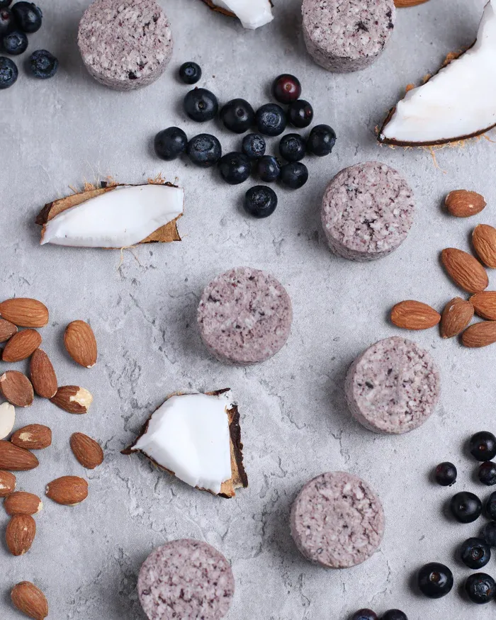 Blueberry Almond Packroon
