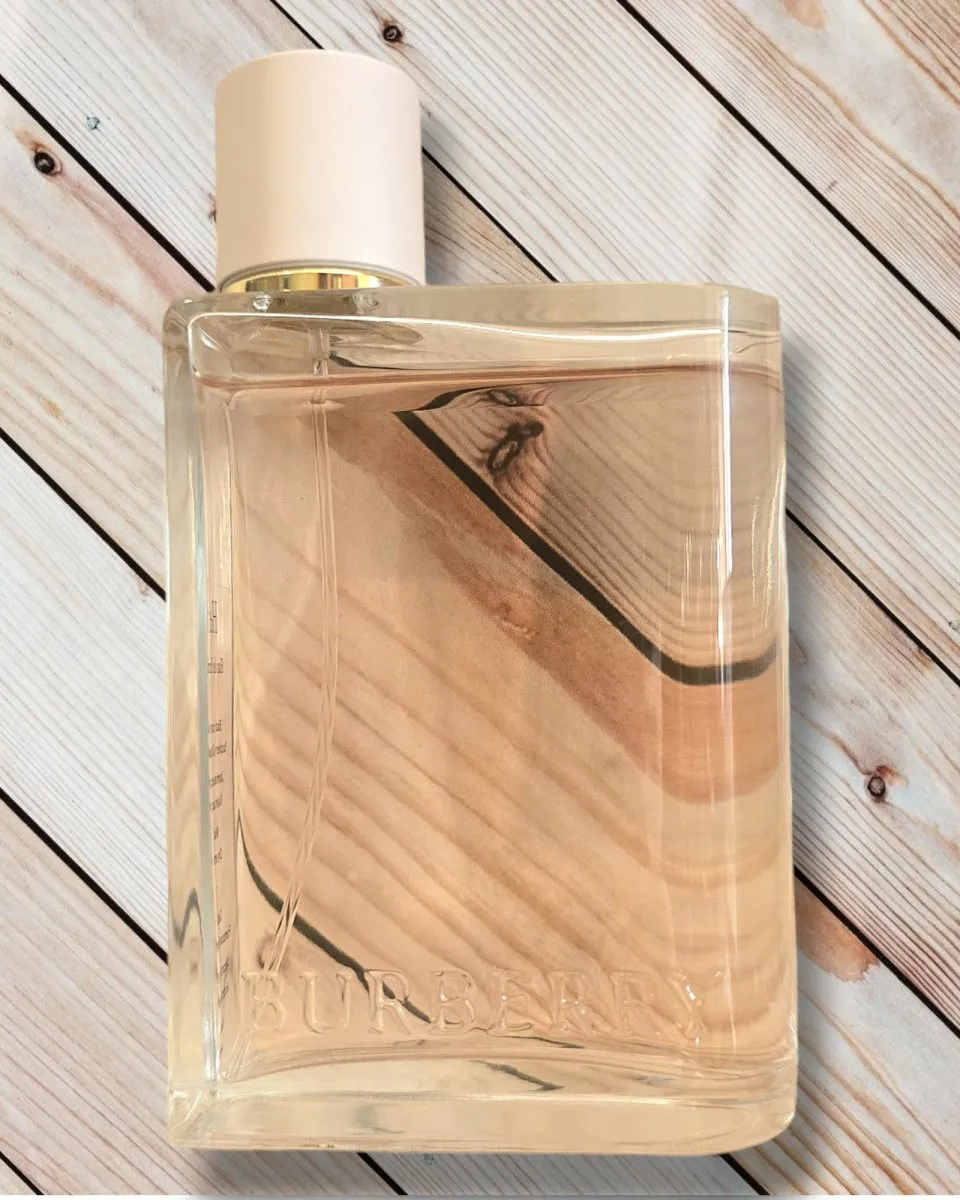 Burberry BURBERRY HER EDP floral-perfume-women-glass