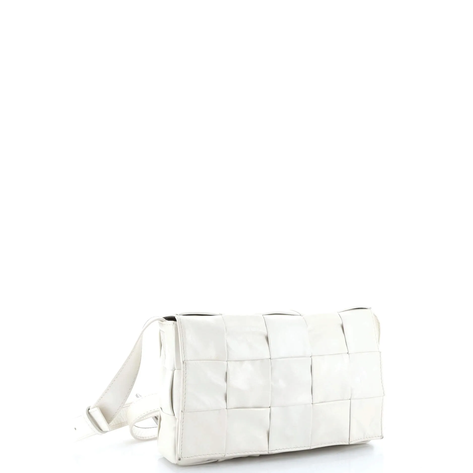 Cassette Crossbody Bag Maxi Intrecciato Leather anti-theft crossbody bags sale