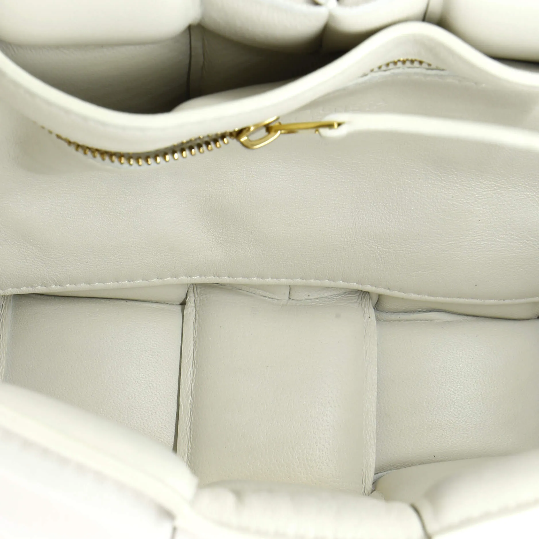 Cassette Crossbody Bag Padded Maxi Intrecciato Leather Small