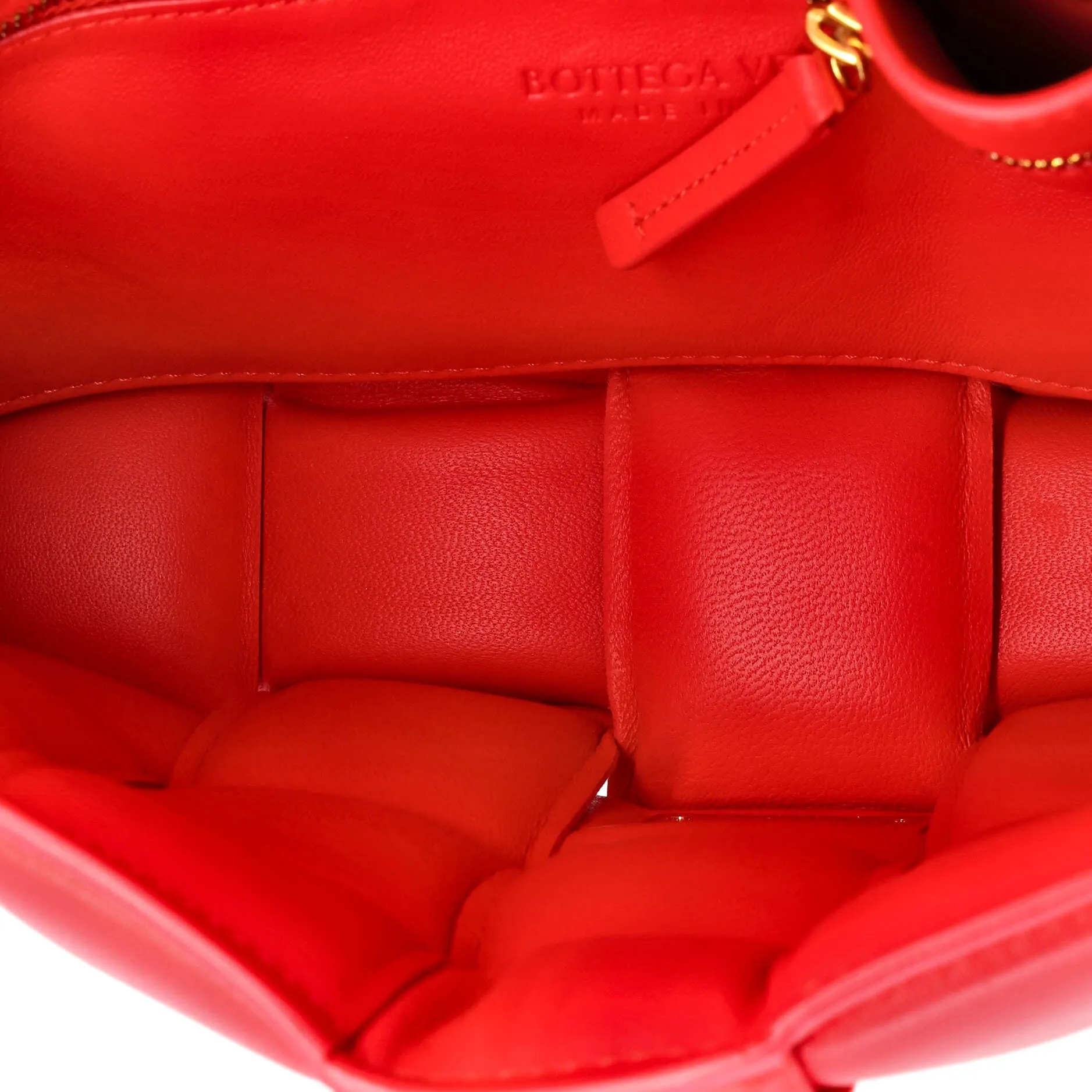 Cassette Crossbody Bag Padded Maxi Intrecciato Leather