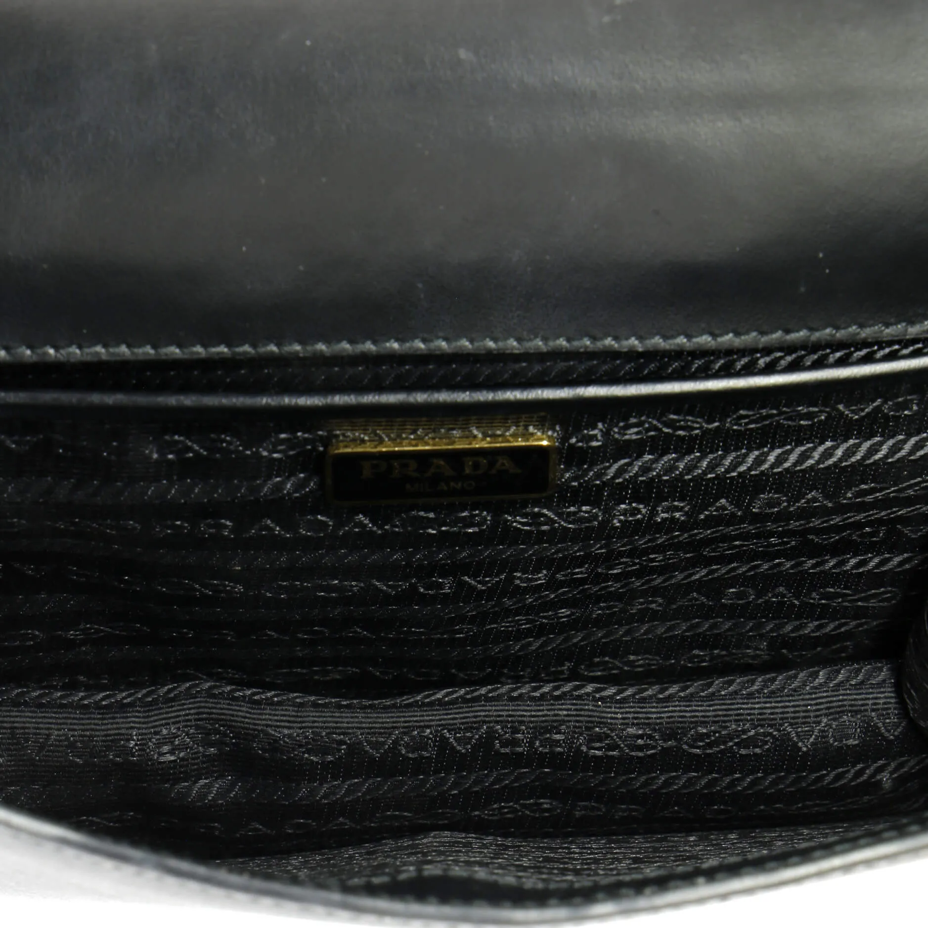 Chain Wallet Crossbody Saffiano Leather