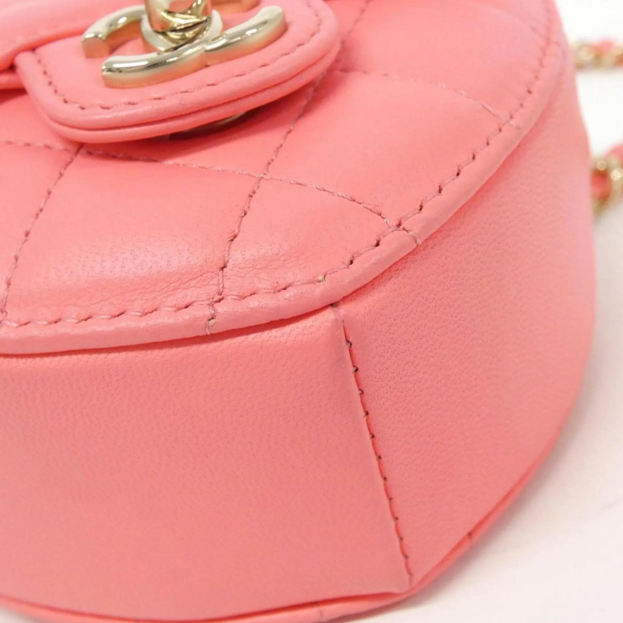 Chanel Leather Fanny Pack (Pre-Owned)