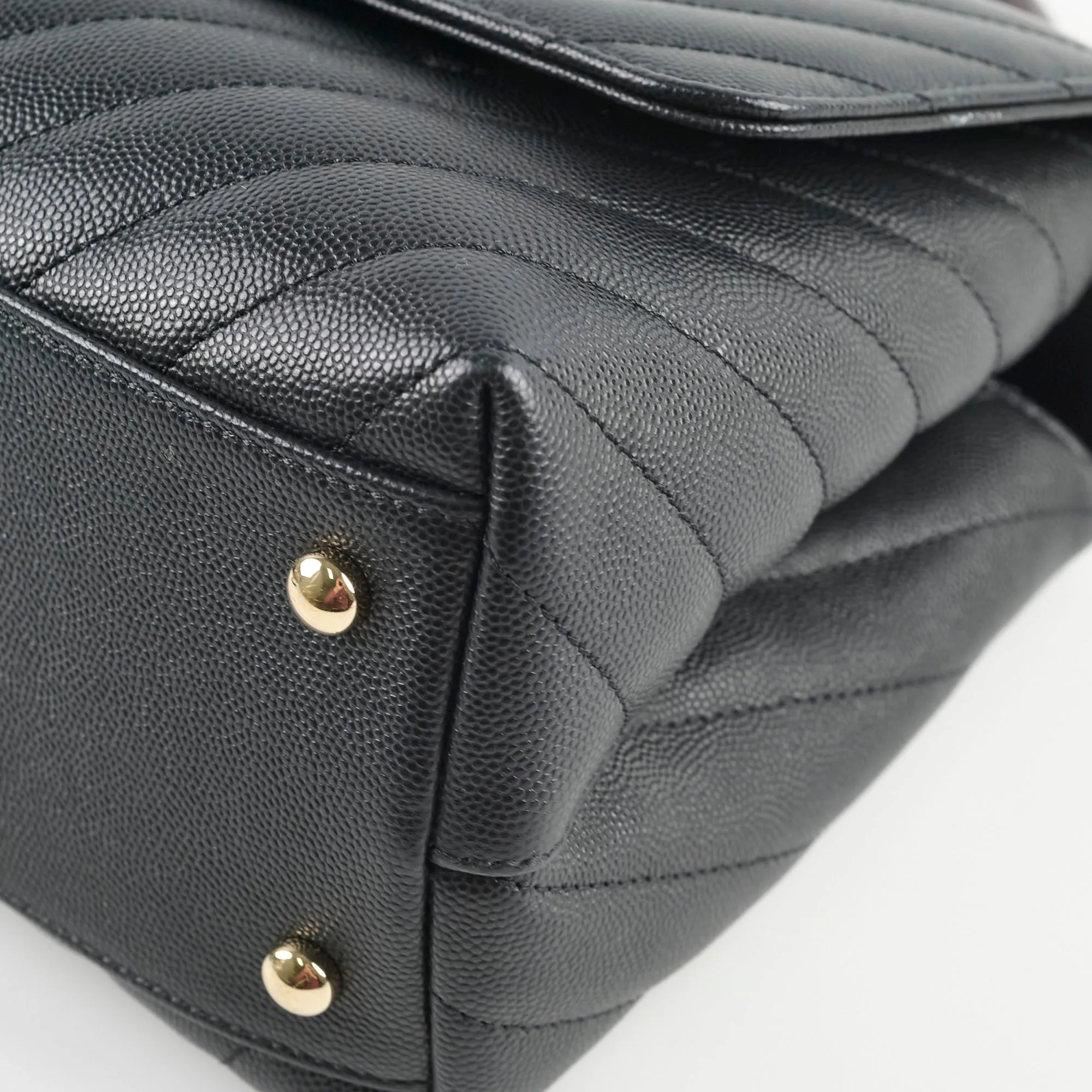 Chanel Medium Coco Handle (Lizard Top Handle) Black Chevron