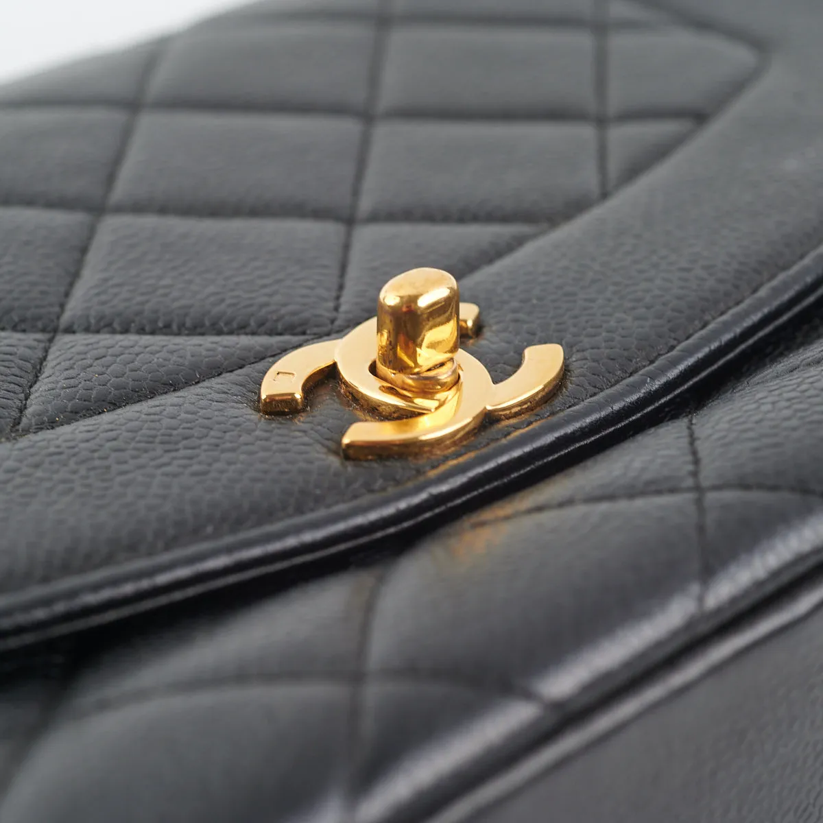 Chanel Vintage Caviar Medium Diana Flap Bag Black