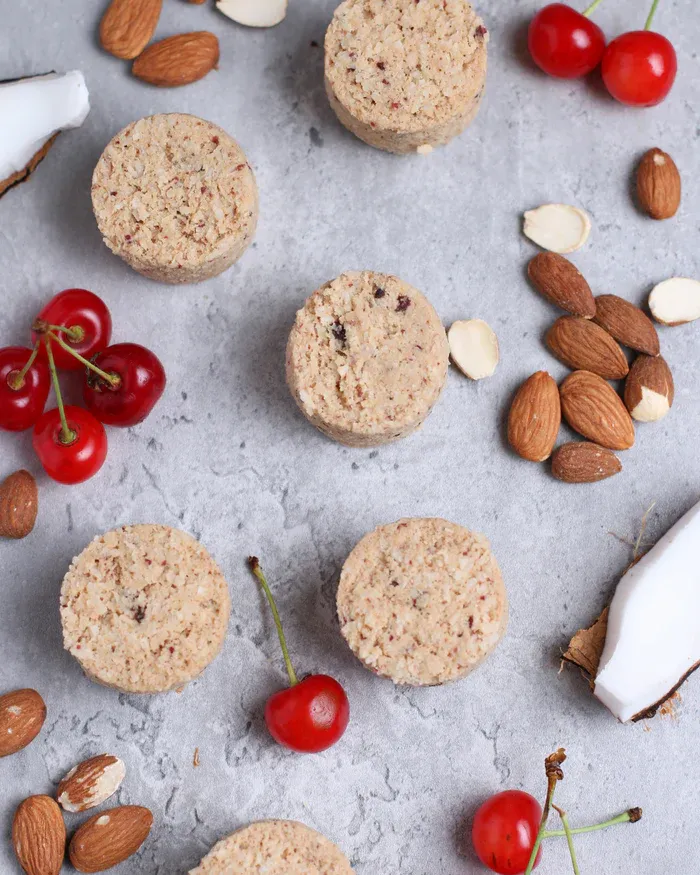 Cherry Almond Packroon