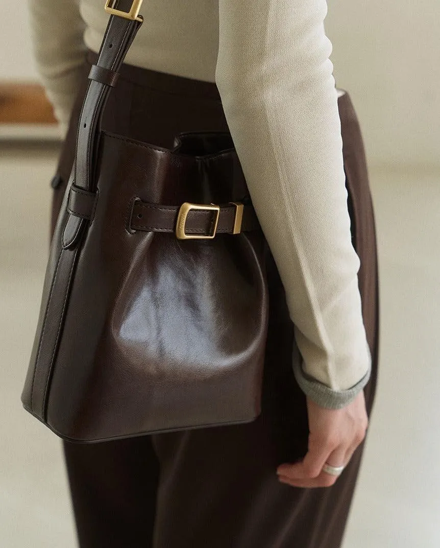 Classic Cowhide Leather Bucket Shoulder Bag with Gold-Tone Hardware Accents, Fashion Designer Bag, Chocolate Brown Black