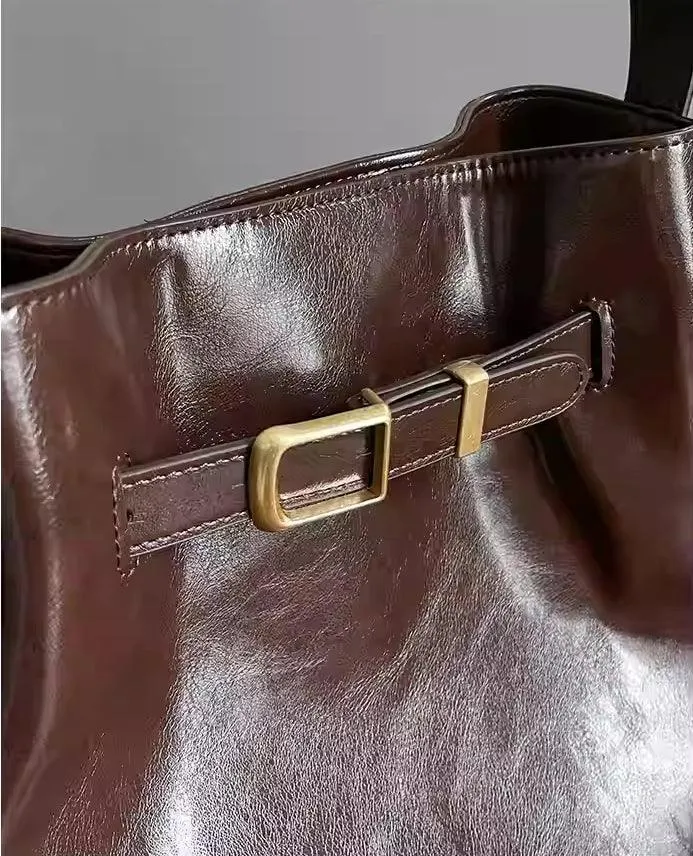 Classic Cowhide Leather Bucket Shoulder Bag with Gold-Tone Hardware Accents, Fashion Designer Bag, Chocolate Brown Black