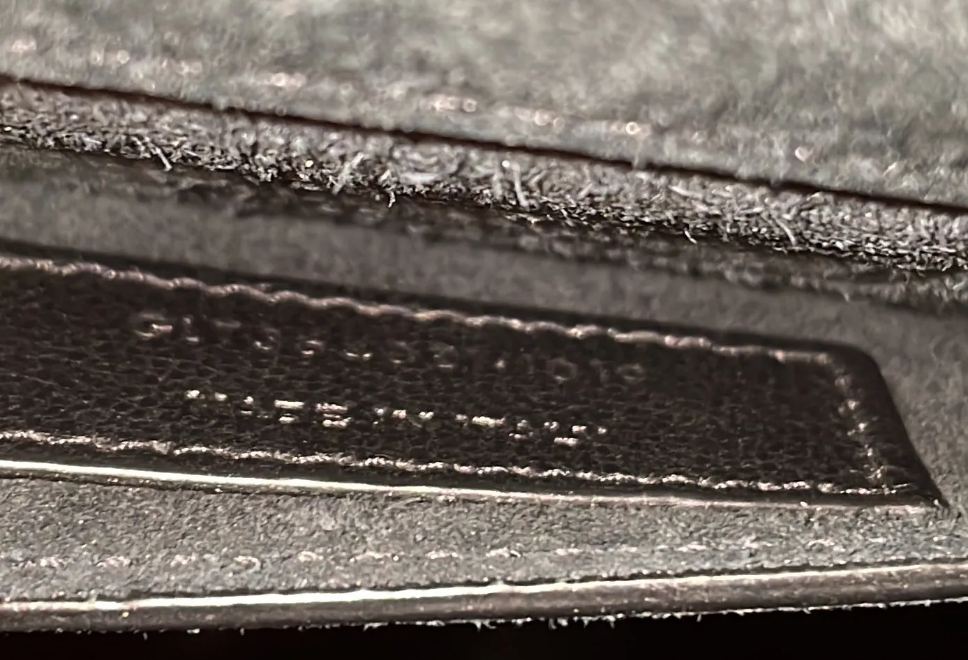 Classic Monogram Crossbody Bag Grainy Leather Medium
