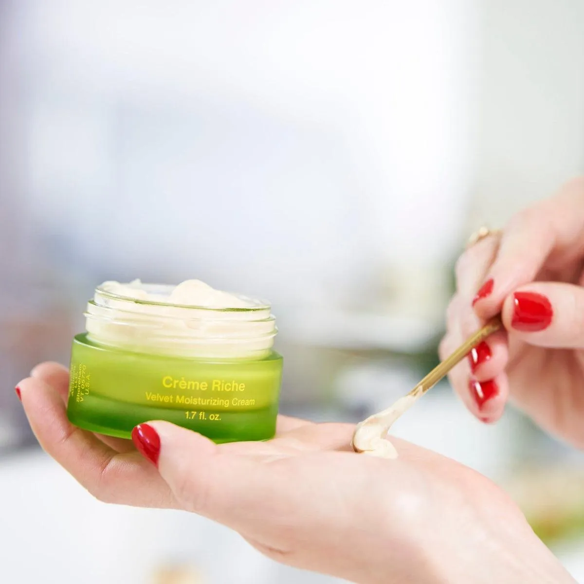 a tinted moisturizer,bubble moisturizer