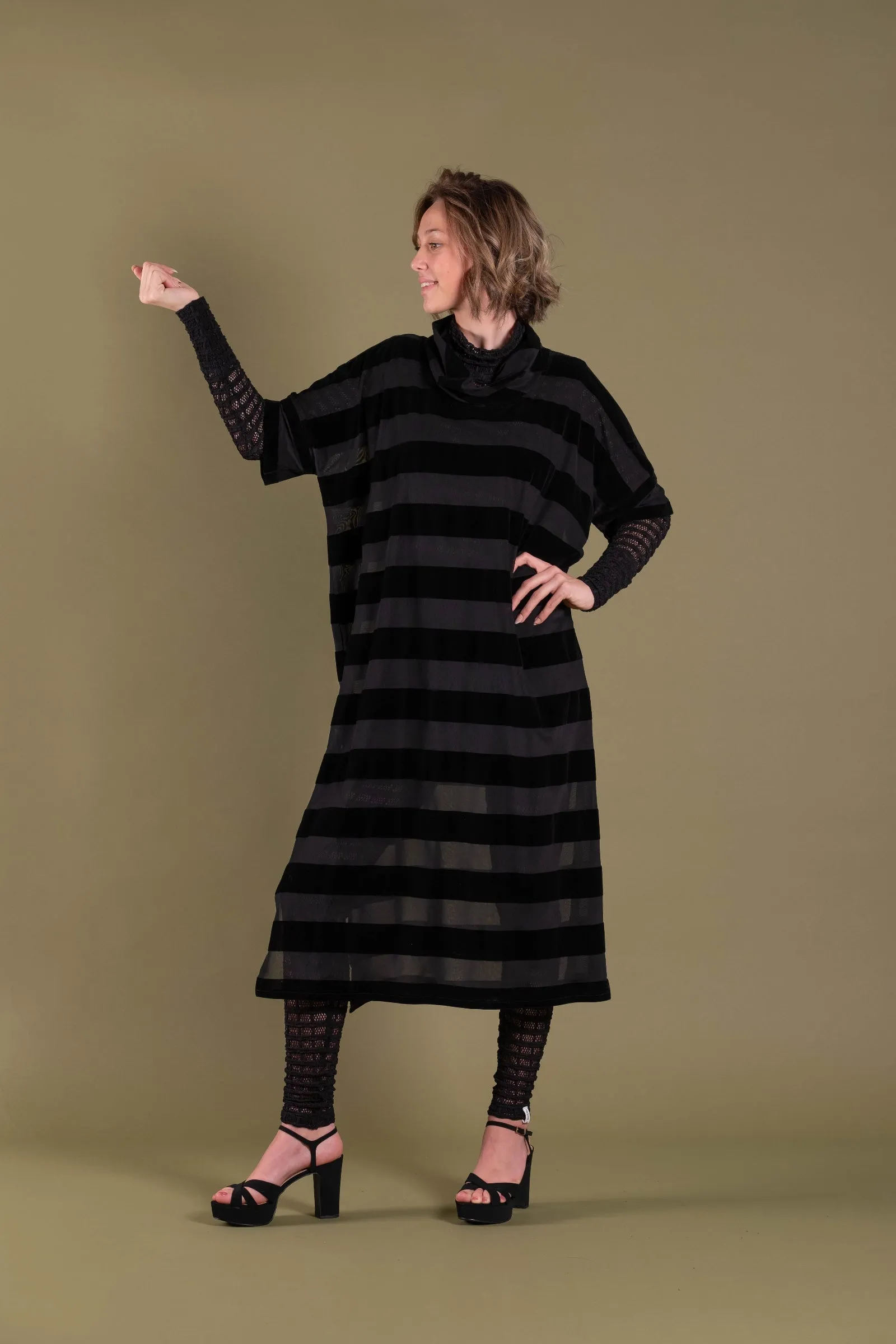 Deeanne Hobbs - DHW25-77 Primative Dress