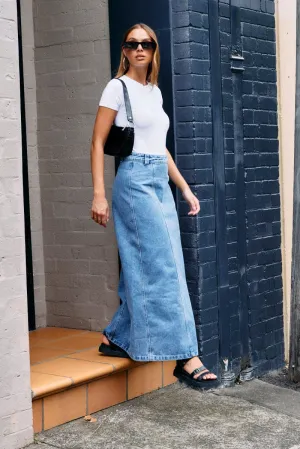 Denim Maxi Skirt High Rise,skirt,denim skirt,mini skirt,maxi skirt,jean skirt,skort,tennis skirt,pleated skirt,pencil skirt,bubble skirt,plisse skirt,fitted skirt,midi skirt,short skirt,short mini skirt,leather skirt,a line skirt