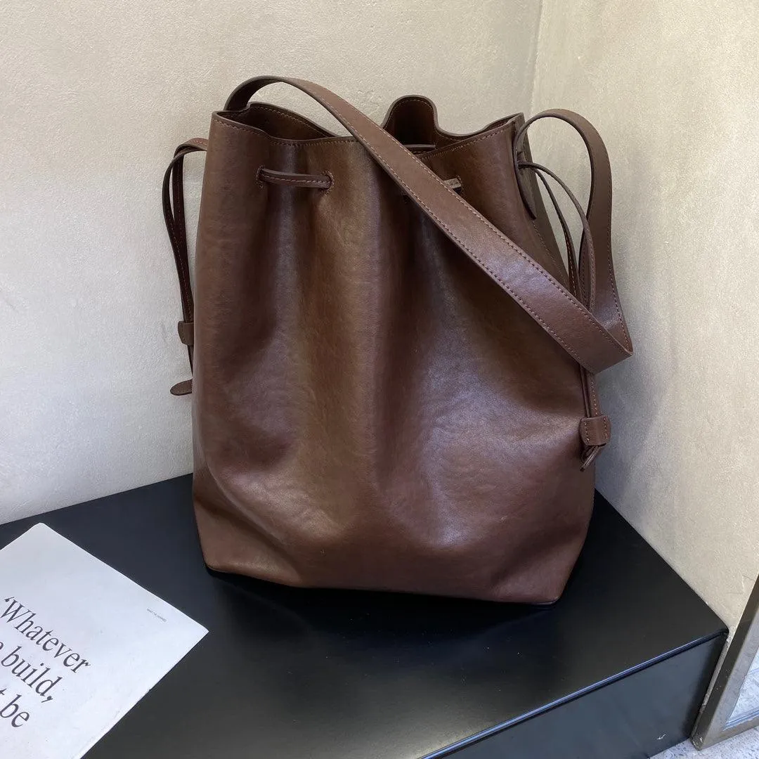 Elegant Cowhide Leather Bucket Tote Bag with Wide Strap?C Large Shoulder and Crossbody Bag for Women