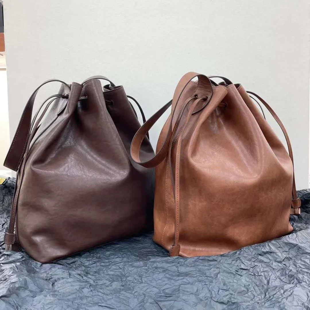 Elegant Cowhide Leather Bucket Tote Bag with Wide Strap?C Large Shoulder and Crossbody Bag for Women