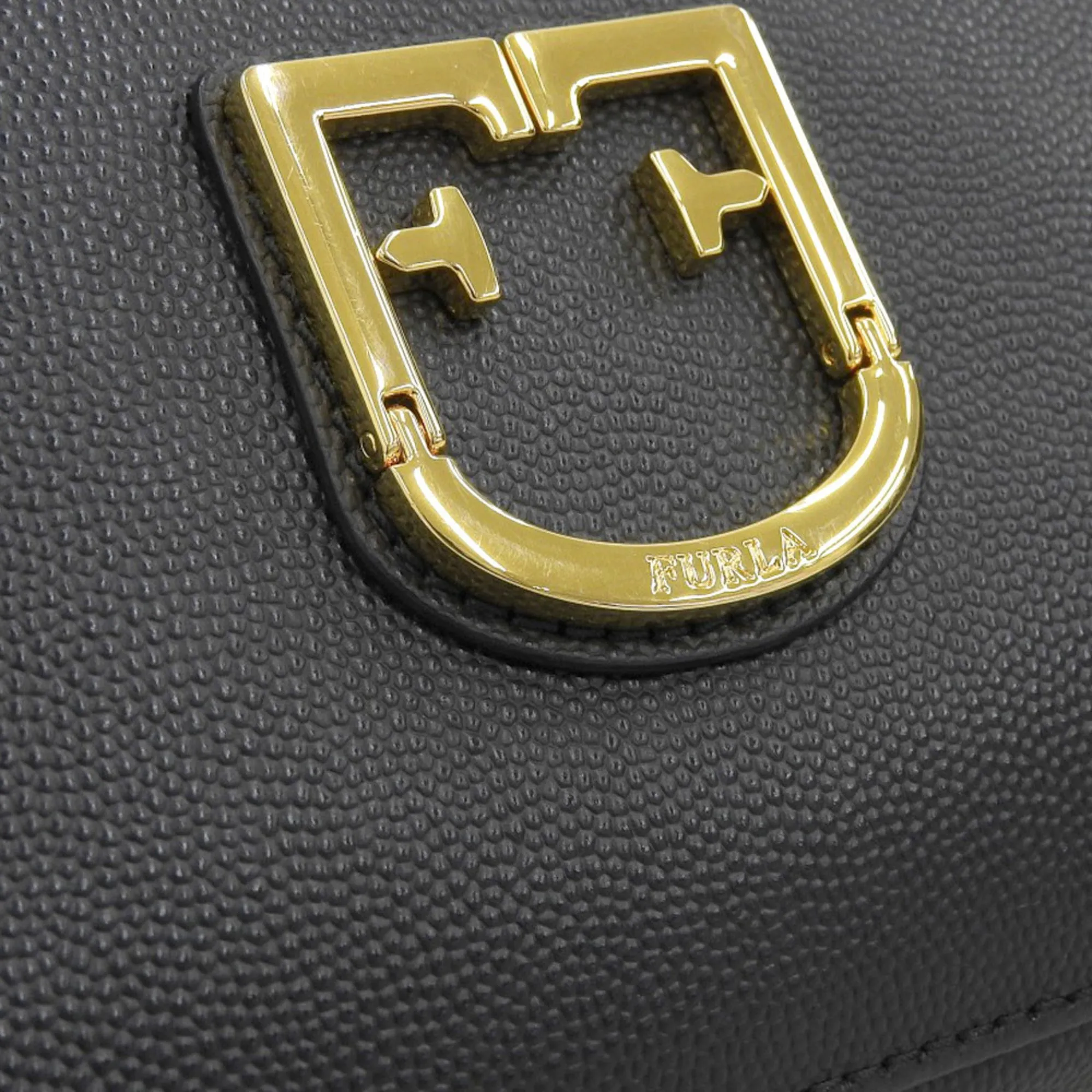 Furla Leather Sling Bag (Pre-Owned)