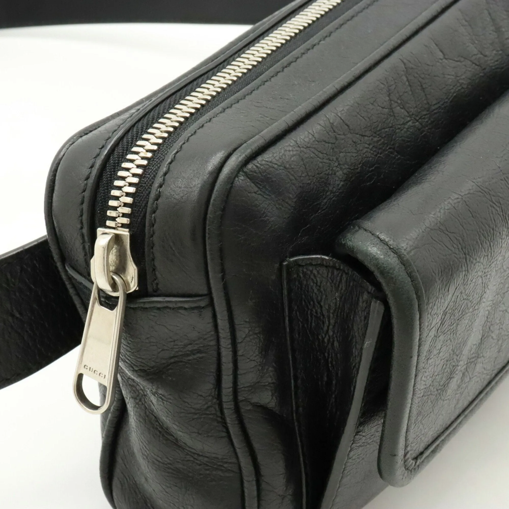Gucci Leather Clutch Bag Fanny Pack Sling Bag (Pre-Owned)