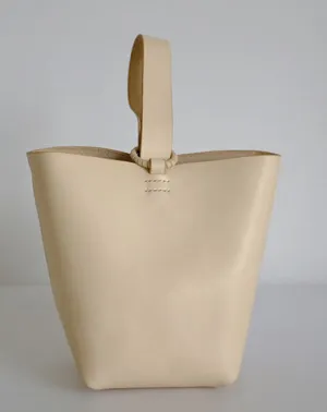 Handmade Leather Beige Womens Wristlet Purse Bucket Purse Barrel Shoulder Bags for Women cheap online