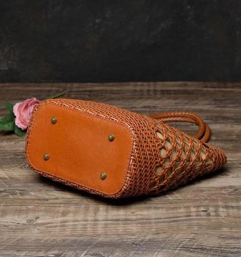Handwoven Interwoven Cowhide Leather Tote Bag, Small Handle Bucket Bag, Woven Purse Women Classic Bag, Designer Basket Bag, Summer Beach Bag