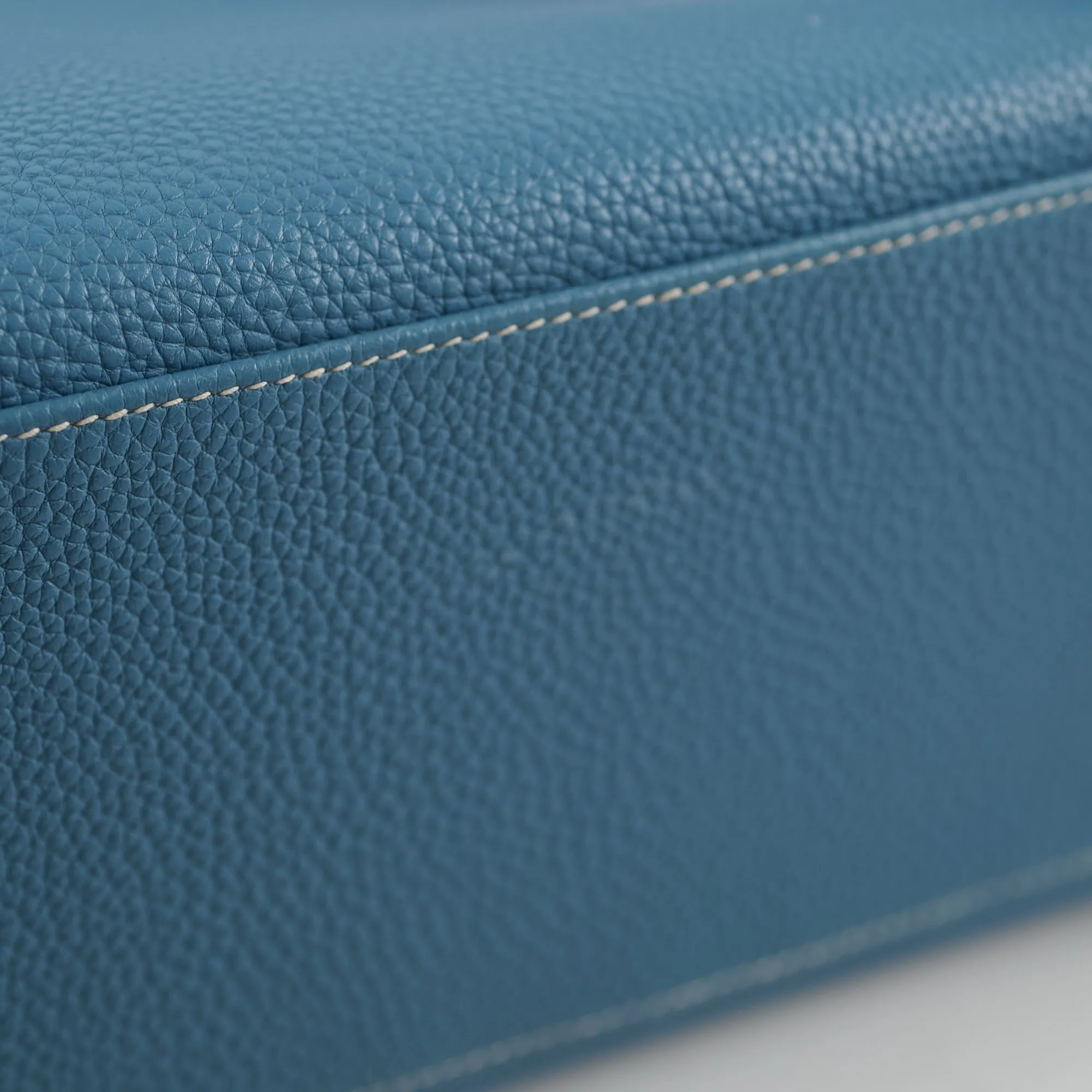 Hermes Kelly 28 Togo Leather Blue Jeans - G square (2003)
