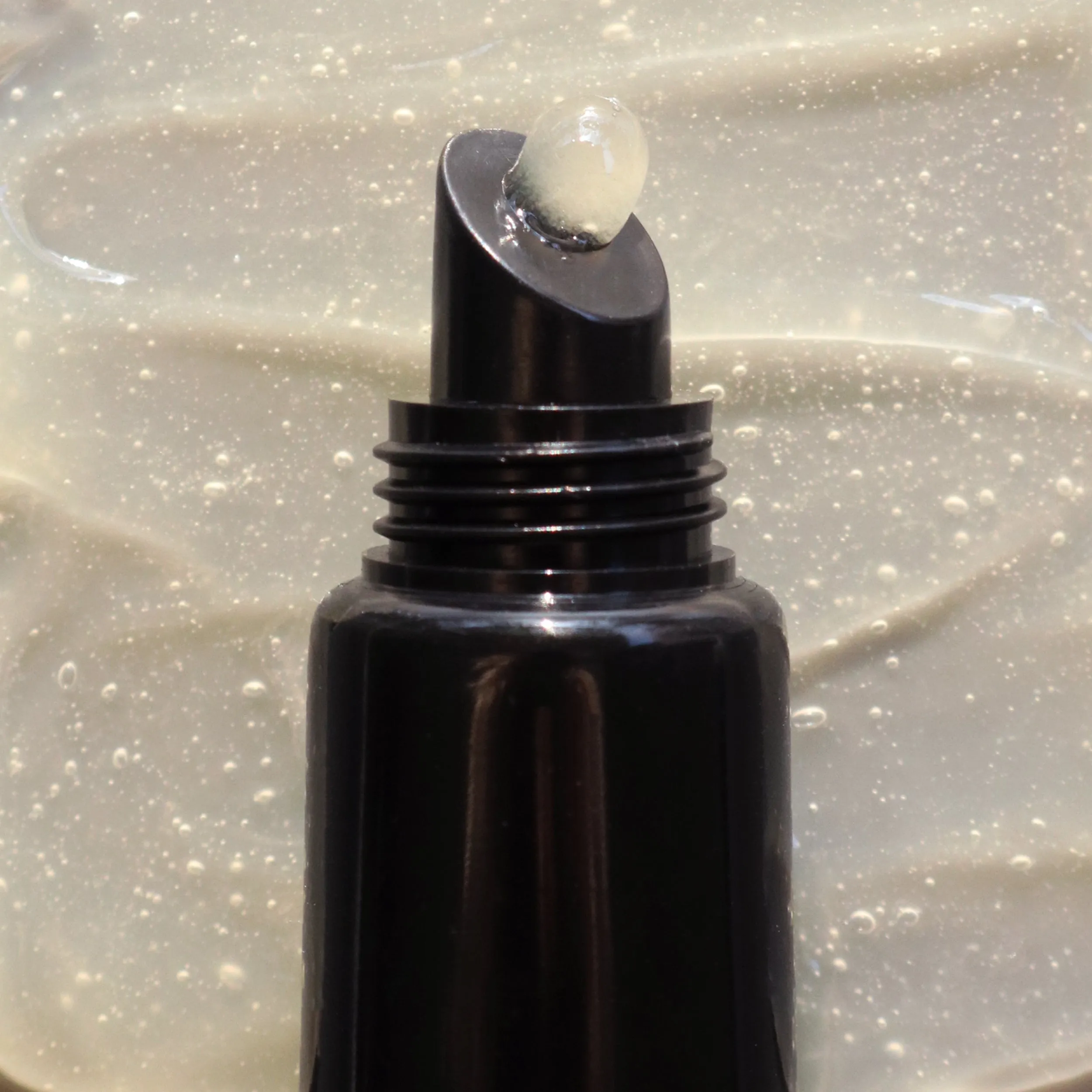 a tinted moisturizer,bubble moisturizer