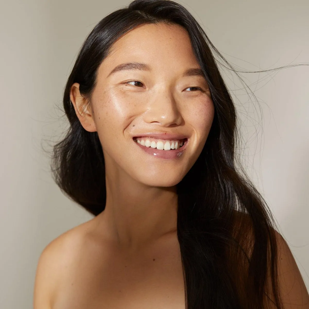 a tinted moisturizer,bubble moisturizer