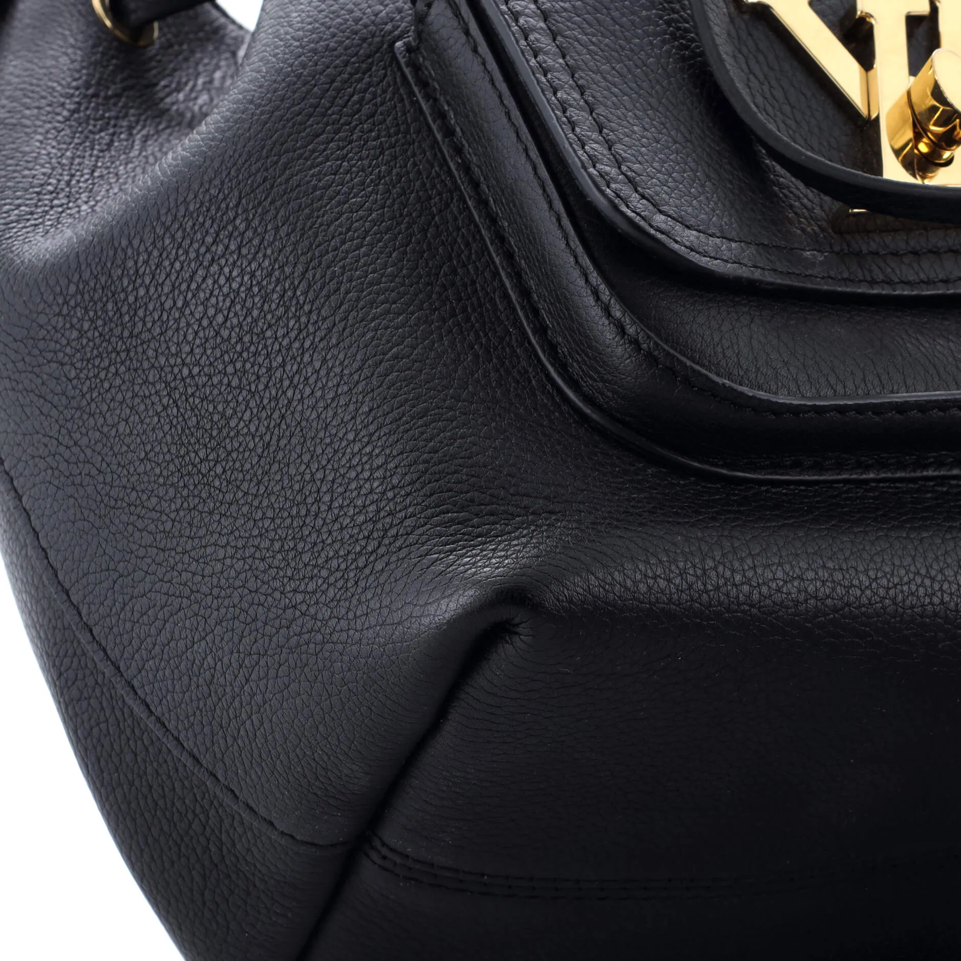 Lockme Pocket Bucket Bag Leather