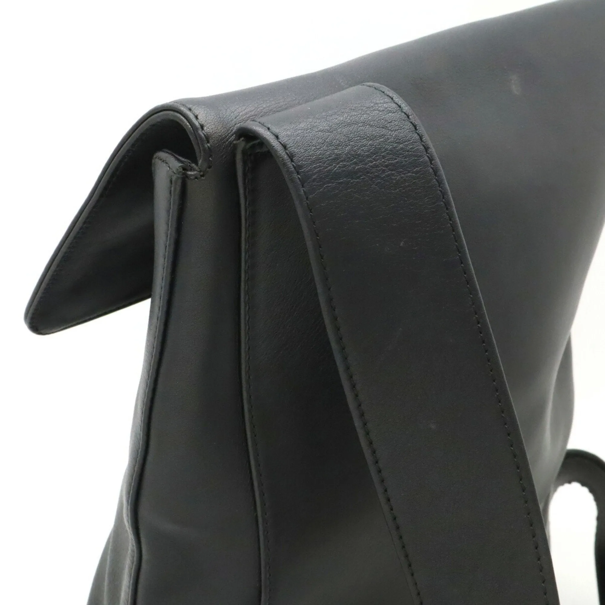 Loewe Leather Shoulder Bag Sling Bag (Pre-Owned)