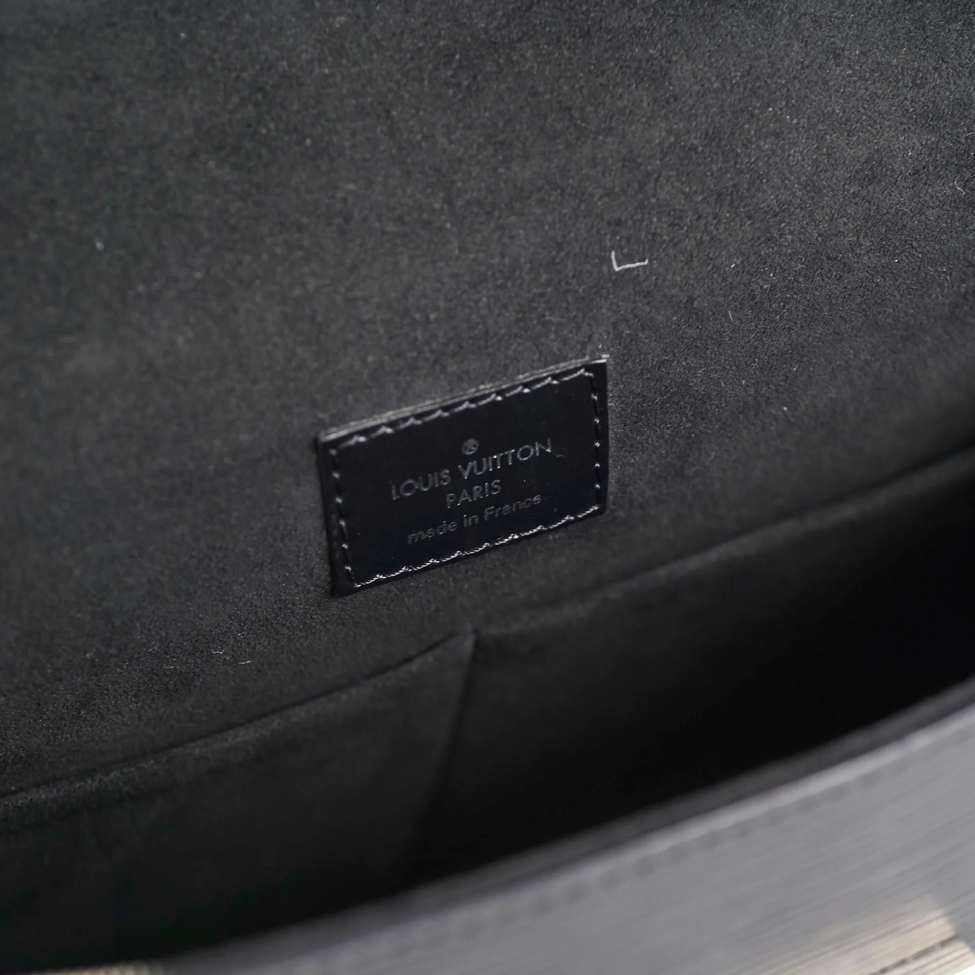 Louis Vuitton Cluny MM Epi Black Bag