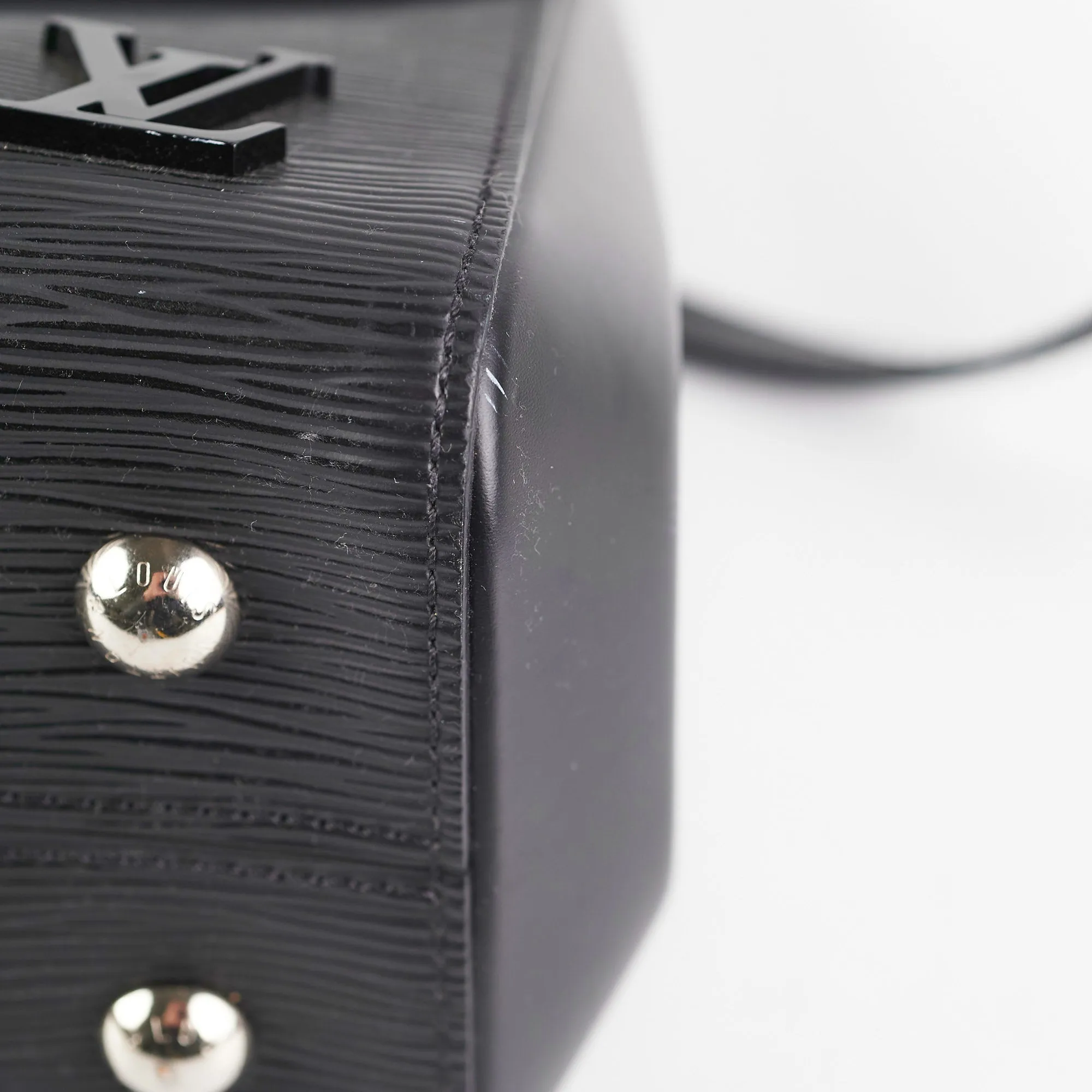 Louis Vuitton Cluny MM Epi Black Bag