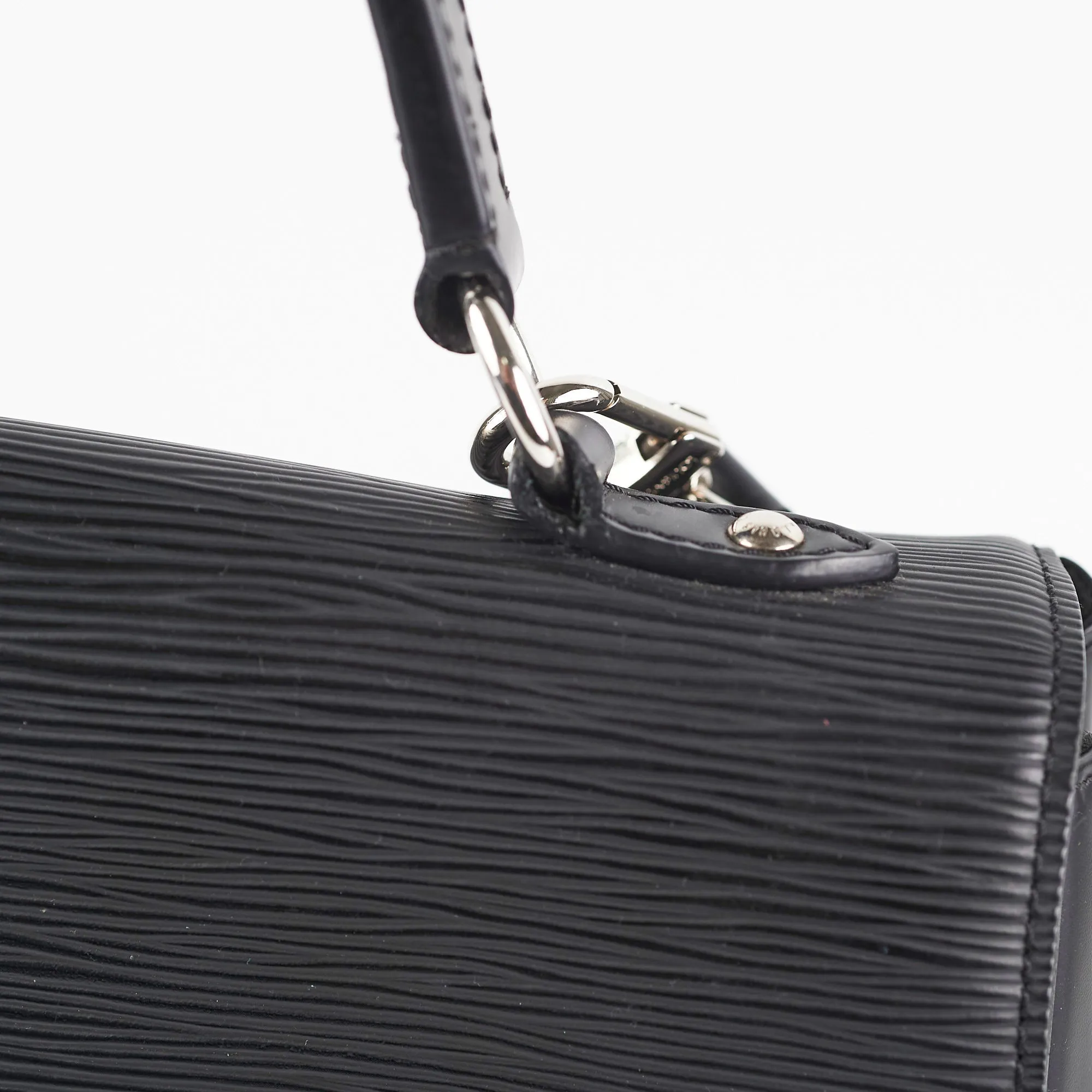 Louis Vuitton Cluny MM Epi Black Bag