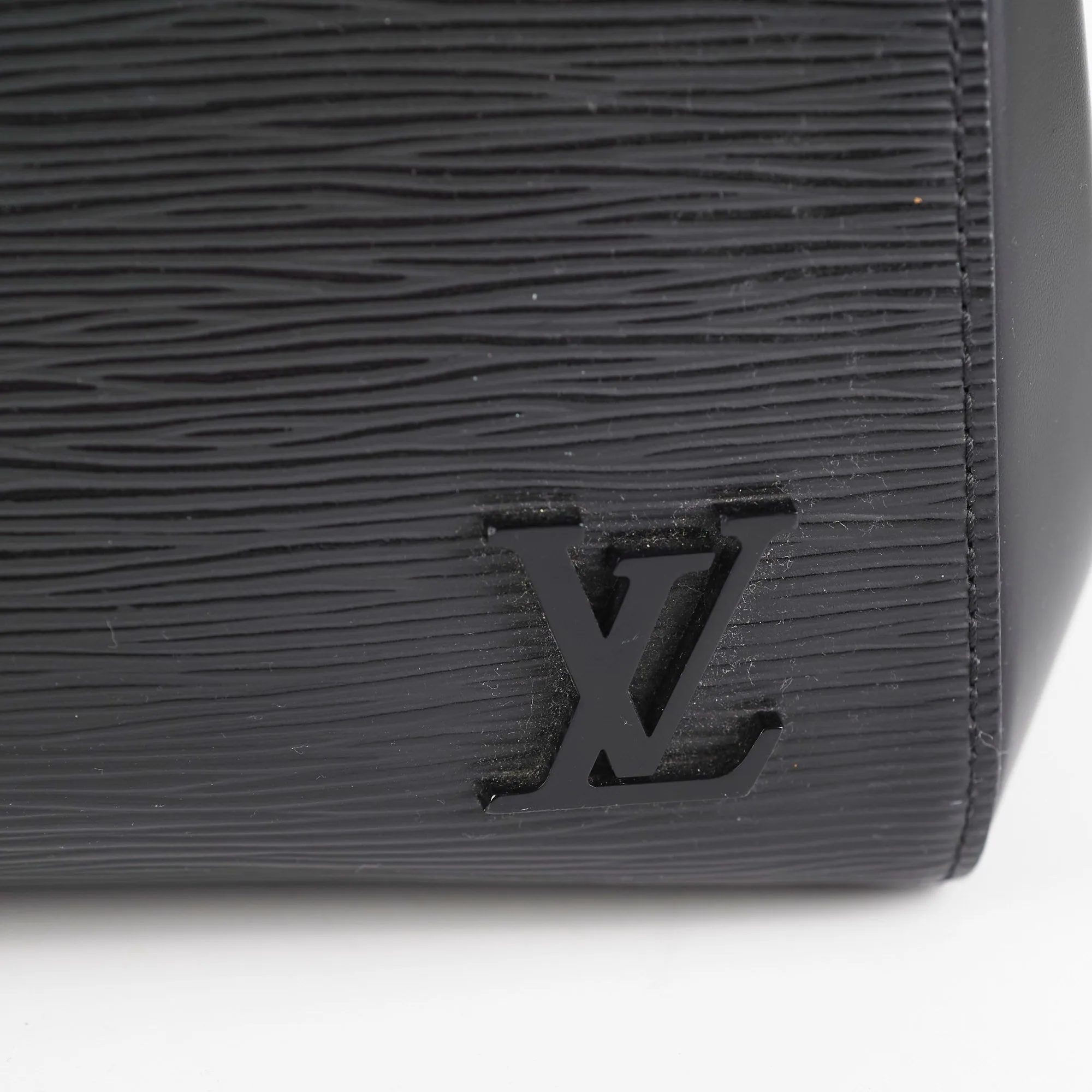 Louis Vuitton Cluny MM Epi Black Bag