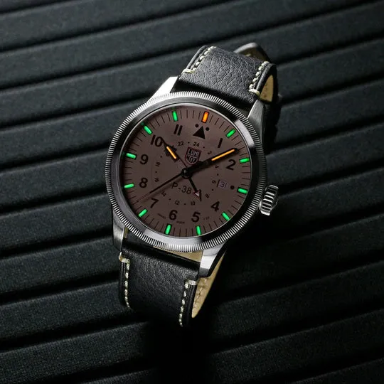 Luminox P?C38 Lightning Pilot Black Leather Strap Men's Watch XA.9527