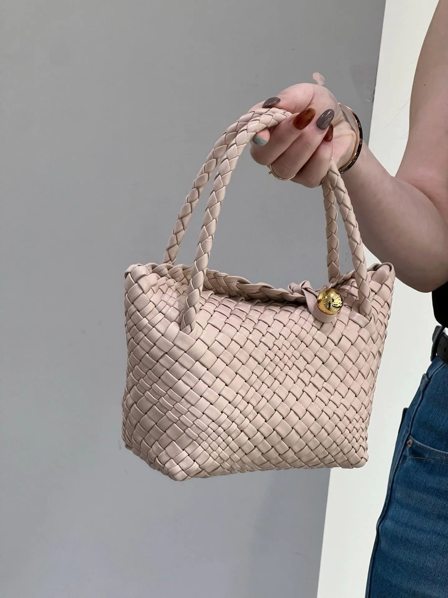 Luxury Handwoven Lambskin Leather Shoulder Bucket Bag with Sculptural Gold Sphere Closure and Double Handle Design ?C Spacious & Versatile Carryall