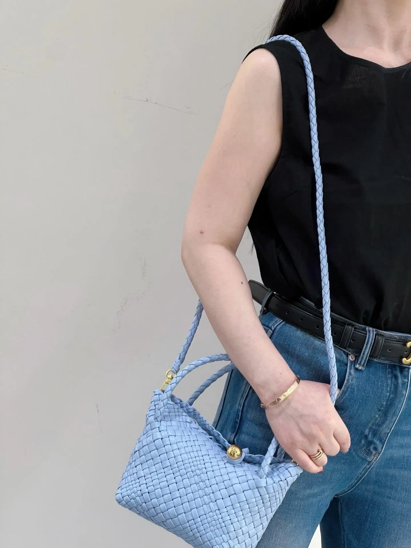 Luxury Handwoven Lambskin Leather Shoulder Bucket Bag with Sculptural Gold Sphere Closure and Double Handle Design ?C Spacious & Versatile Carryall