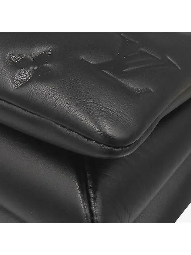 M21259 Crossbody Bag