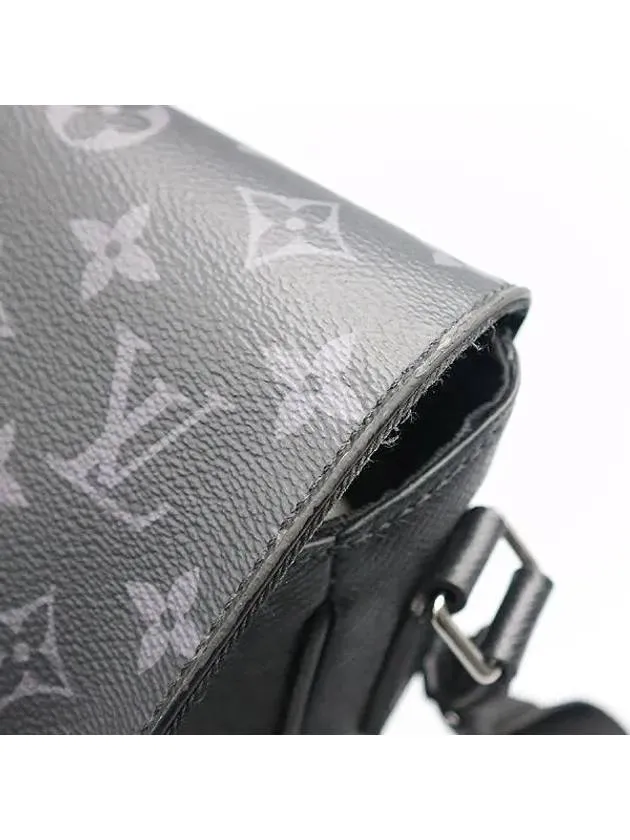 M30746 Crossbody Bag