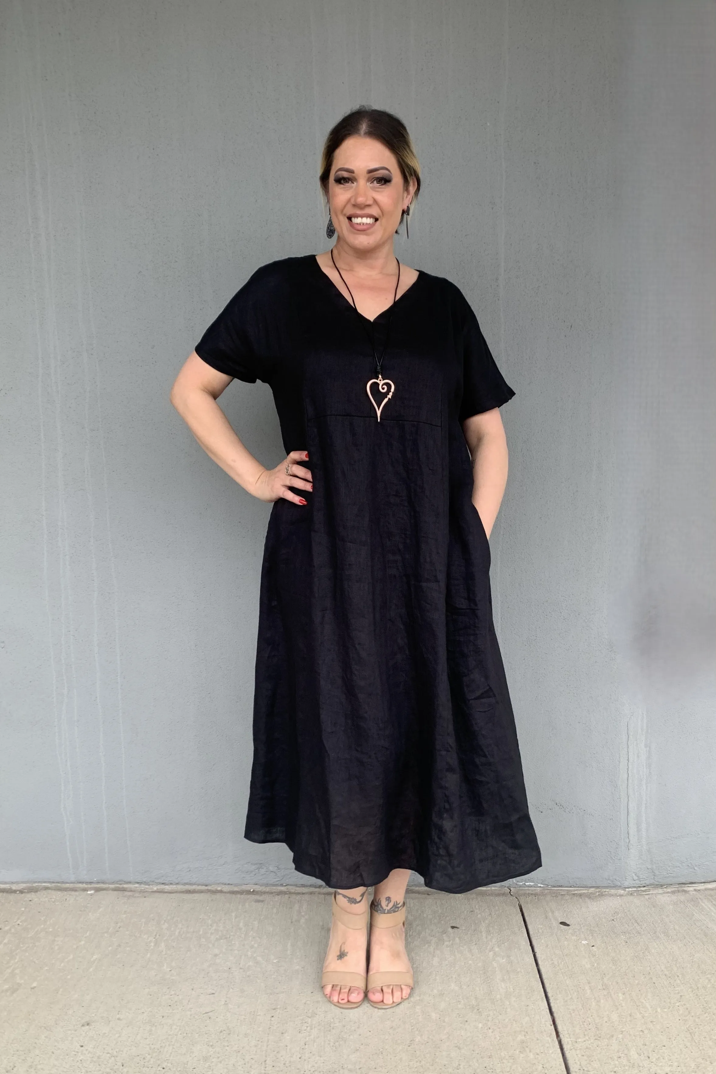 Clothings Magazine - 2024SS-11 Wendy Vee Neck Dress Dresses women dresses dress stores