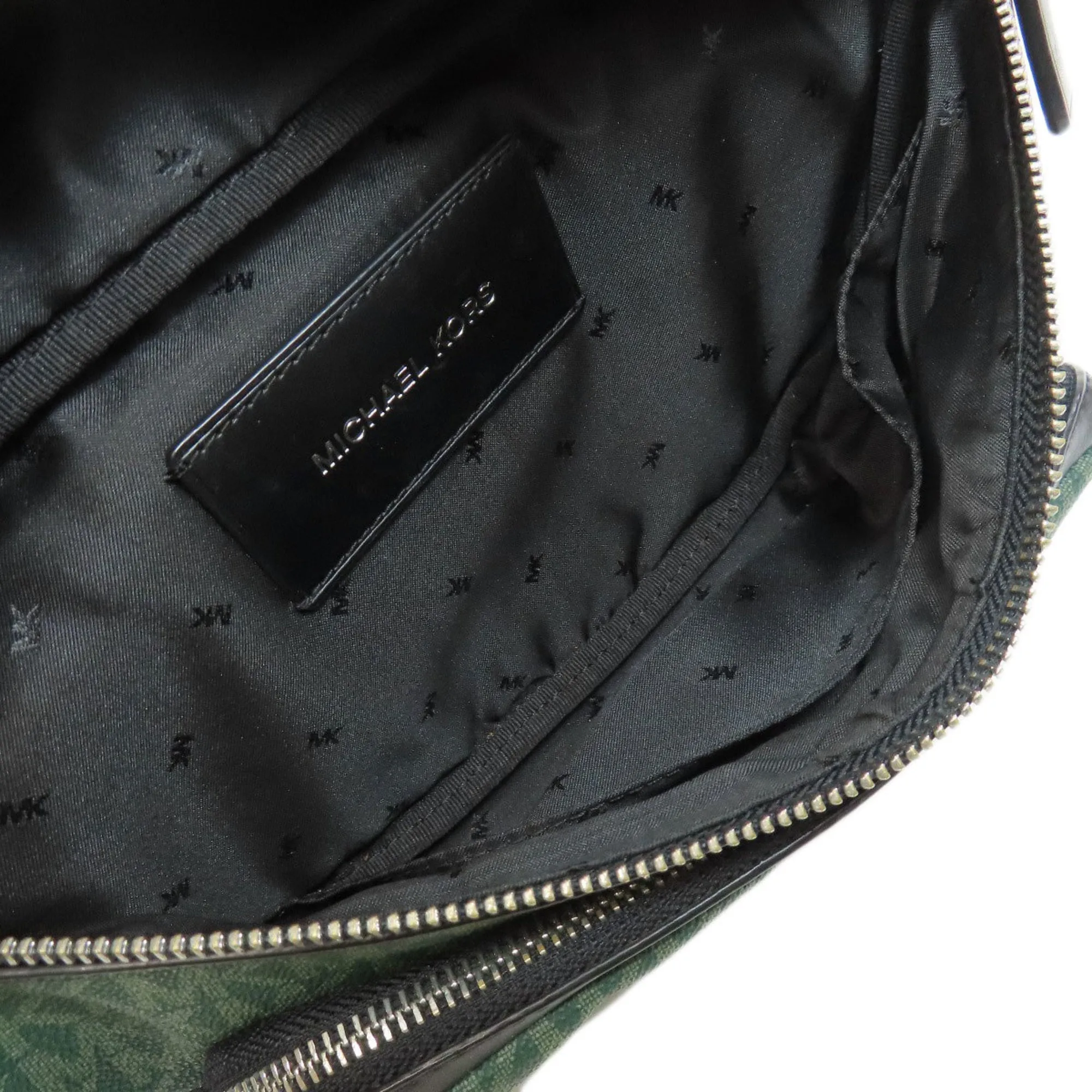 Michael Kors    Pvc Fanny Pack (Pre-Owned)