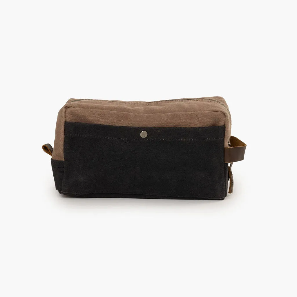 Neelum Dopp Kit