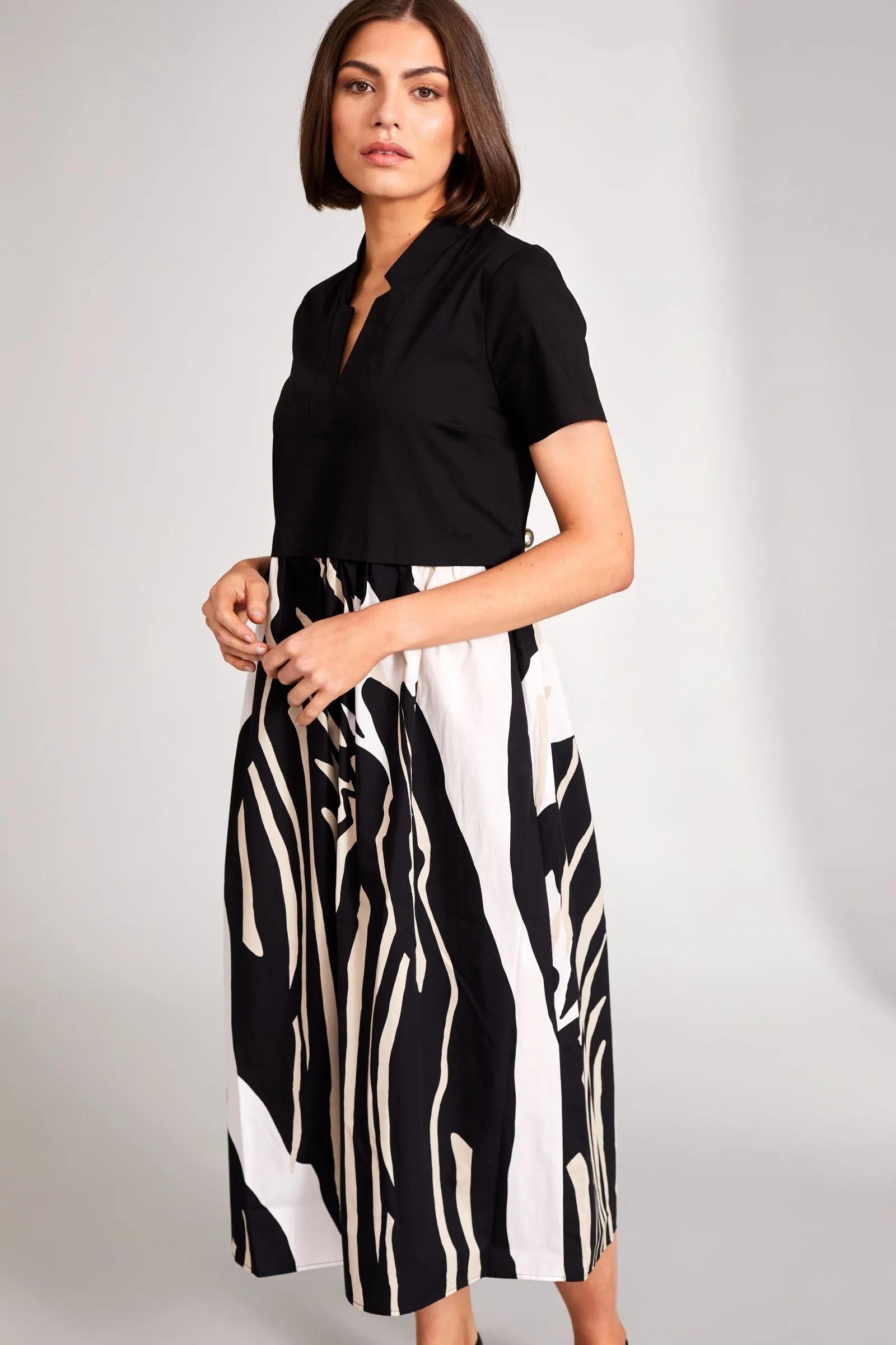 Peruzzi - S24100 Contrast Monochrome Dress