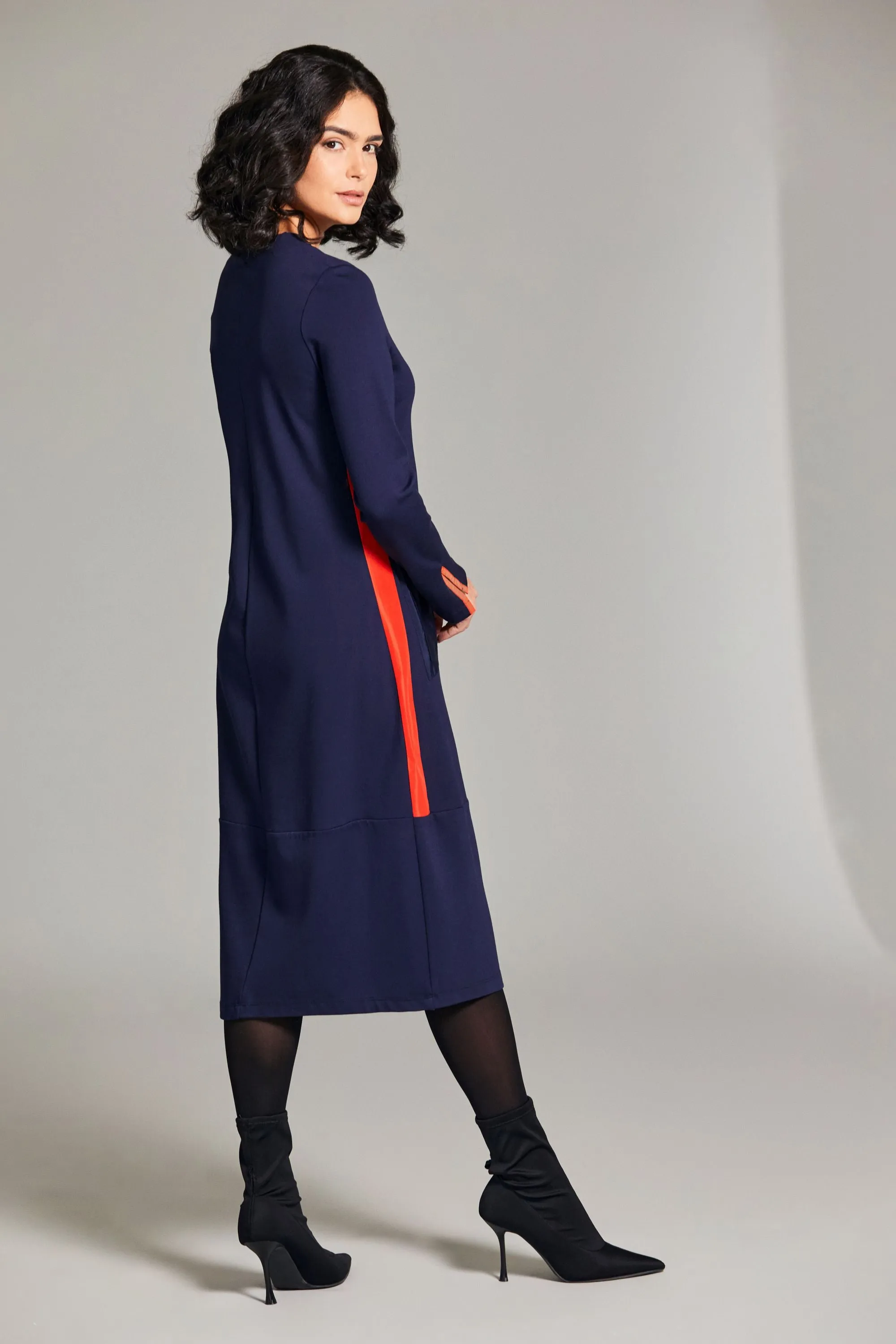 Peruzzi - W24132 Taffeta Pocket Dress