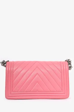 Pre-Loved Chanel? 2016/17 Pink Leather Chevron Patterned Medium Boy Crossbody anti-theft crossbody bags sale